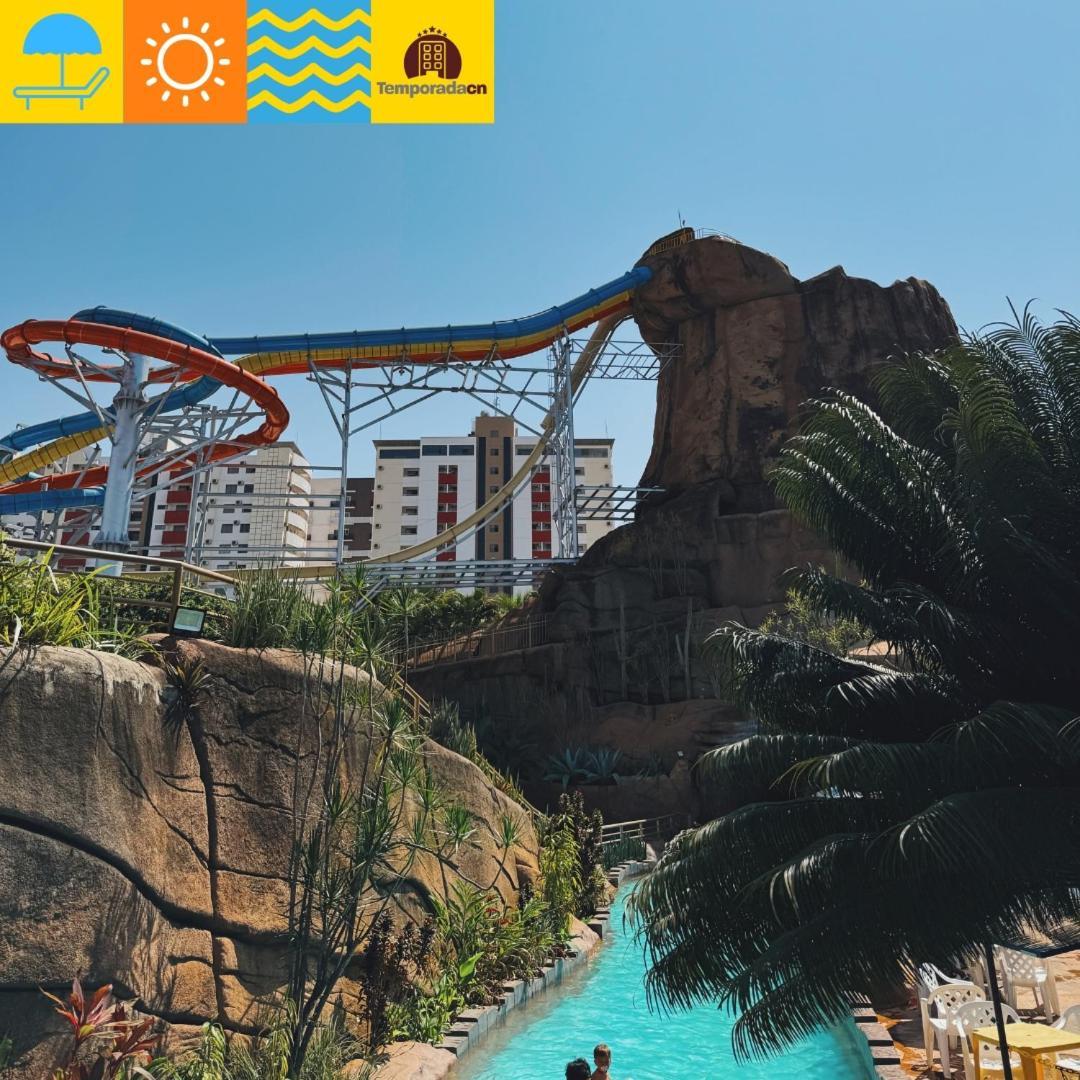 Piazza Com Acesso Ao Acqua Park - Gustavo Aparthotel Caldas Novas Bagian luar foto